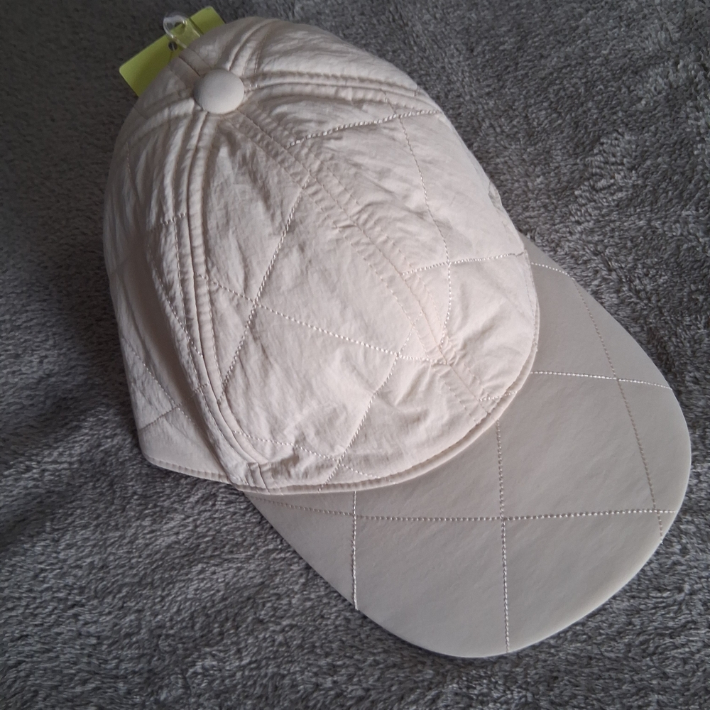 All in Motion Quilted Cream Cap womens unisex adult nylon OS NWT